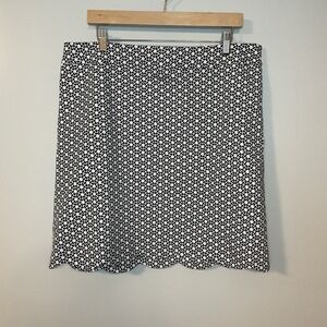 Talbots Skirt Womens 14 Black White Geo Scalloped Hem Lined Stretch